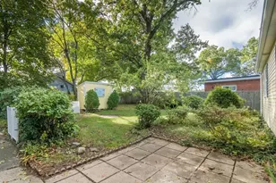 63 Martha St, Chicopee, MA 01020 - Photo 8
