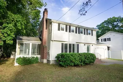 38 Guild St #1, Lowell, MA 01852 - Photo 2