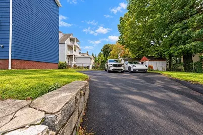 471 Beech St #2, Boston, MA 02131 - Photo 12