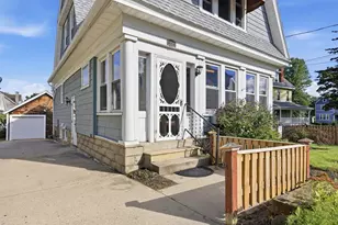 22 Lemuel Ave, Chicopee, MA 01013 - Photo 4