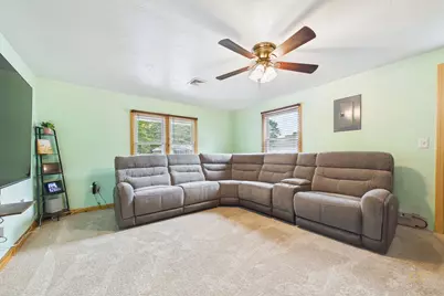 186 Powderhorn Dr, Taunton, MA 02780 - Photo 4