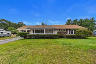 186 Powderhorn Dr, Taunton, MA 02780 - Photo 1