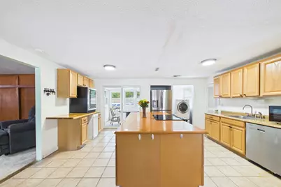 186 Powderhorn Dr, Taunton, MA 02780 - Photo 6