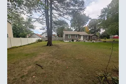 195 Ambrose, Springfield, MA 01109 - Photo 8