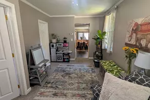195 Ambrose, Springfield, MA 01109 - Photo 32
