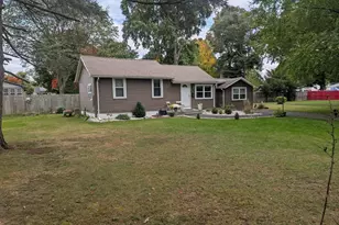195 Ambrose, Springfield, MA 01109 - Photo 24