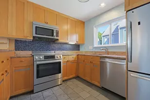 113 Governor Winthrop Rd, Somerville, MA 02145 - Photo 6