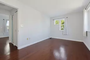113 Governor Winthrop Rd, Somerville, MA 02145 - Photo 8