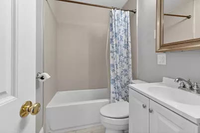 466 E 3rd St #2, Boston, MA 02127 - Photo 18