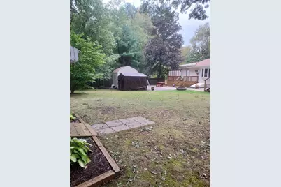 25 Holloway St, Berkley, MA 02779 - Photo 4