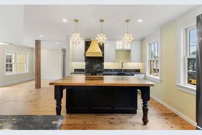 678 Massachusetts Ave #1, Lexington, MA 02421 - Photo 2