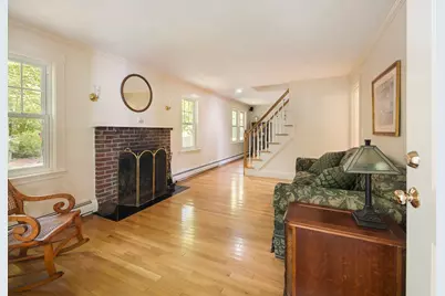 39 Montrose Ave, Wakefield, MA 01880 - Photo 14