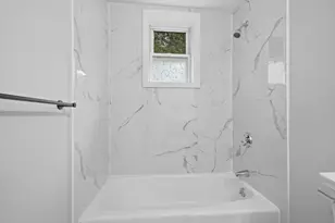 10 Beacon St, Woburn, MA 01801 - Photo 22