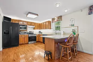 23 Almeda St, Haverhill, MA 01830 - Photo 8