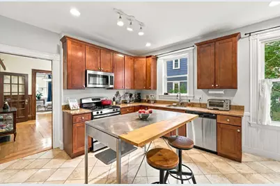 22 Hewlett St #1, Boston, MA 02131 - Photo 14