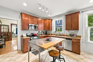 22 Hewlett St, Boston, MA 02131 - Photo 14