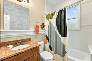 22 Hewlett St, Boston, MA 02131 - Photo 18