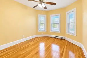 37 Maverick St, Chelsea, MA 02150 - Photo 16