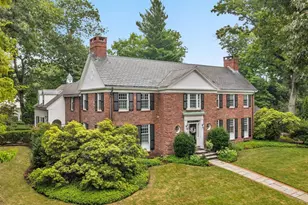 135 Edmunds Rd, Wellesley, MA 02481 - Photo 1