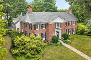 135 Edmunds Rd, Wellesley, MA 02481 - Photo 2