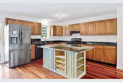 174 Everett St, Boston, MA 02128 - Photo 4