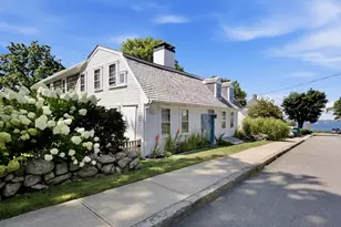 8 Winter St, Plymouth, MA 02360 - Photo 2