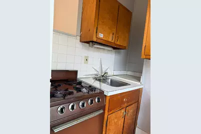 306 W Elm St #8, Brockton, MA 02301 - Photo 4