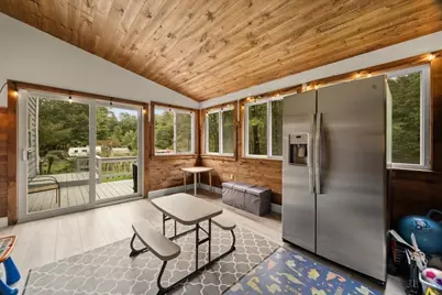 211 Cross St, Hanson, MA 02341 - Photo 8