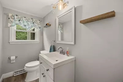 211 Cross St, Hanson, MA 02341 - Photo 12
