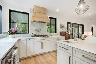119 Acorn St, Millis, MA 02054 - Photo 8