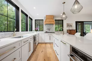 119 Acorn St, Millis, MA 02054 - Photo 6