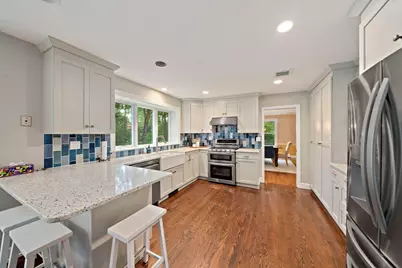 6 Seminole Rd, Canton, MA 02021 - Photo 4