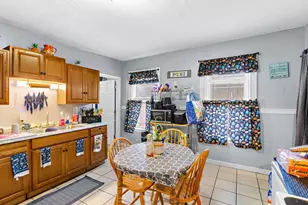 11 Glenwood St, Worcester, MA 01610 - Photo 6