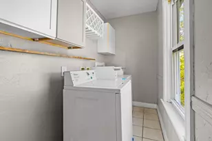 11 Glenwood St, Worcester, MA 01610 - Photo 32