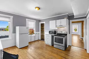 11 Glenwood St, Worcester, MA 01610 - Photo 24