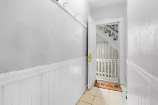 11 Glenwood St, Worcester, MA 01610 - Photo 20