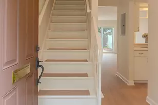 106 Windsor Dr, Framingham, MA 01701 - Photo 4