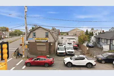 831 N Shore Rd, Revere, MA 02151 - Photo 2