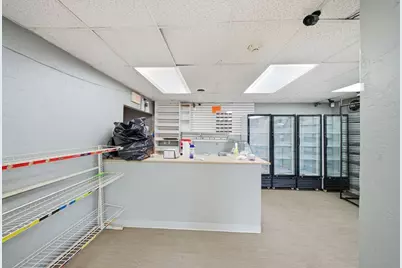 831 N Shore Rd, Revere, MA 02151 - Photo 16