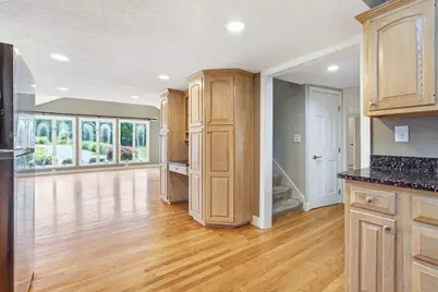 185 Miller St, Ludlow, MA 01056 - Photo 8