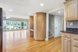 185 Miller St, Ludlow, MA 01056 - Photo 8
