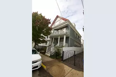 26 Wesley St, Somerville, MA 02145 - Photo 2