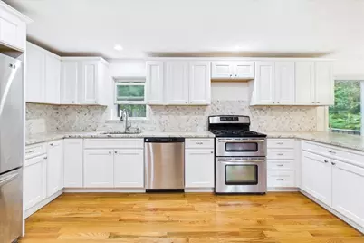 37 Gooseberry Ln, Barnstable, MA 02648 - Photo 14