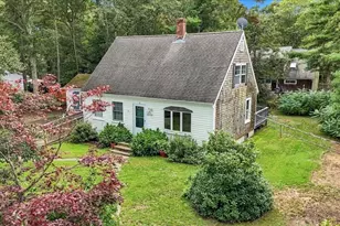 37 Gooseberry Ln, Barnstable, MA 02648 - Photo 2