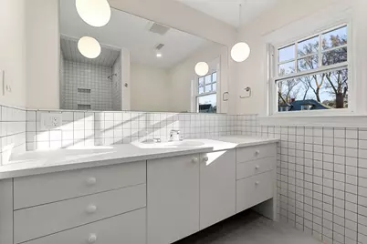 72 Berwick St, Worcester, MA 01602 - Photo 12