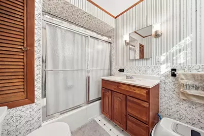 15 Otis St, Lowell, MA 01852 - Photo 8