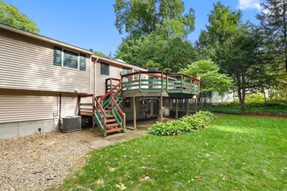42 Freeport Dr, Burlington, MA 01803 - Photo 26