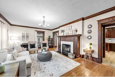 22 S Park Ave, Longmeadow, MA 01106 - Photo 2