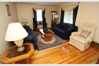 106 N Brook Rd, Springfield, MA 01119 - Photo 24