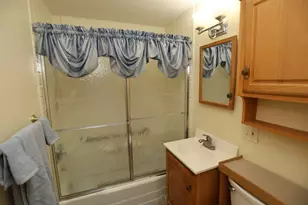 106 N Brook Rd, Springfield, MA 01119 - Photo 10